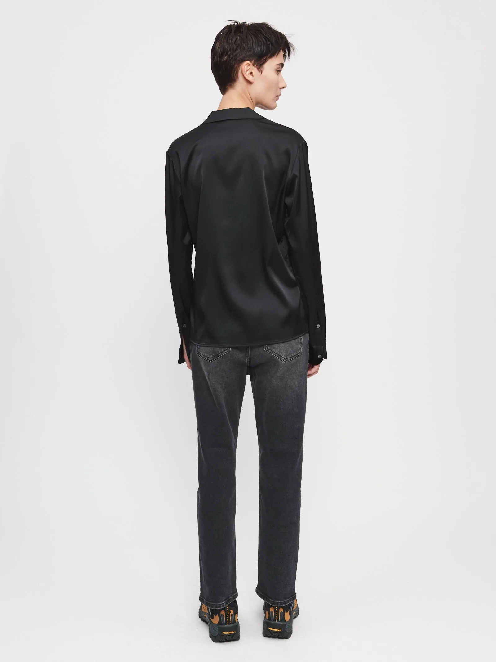 Silk Slim Shirt in Black