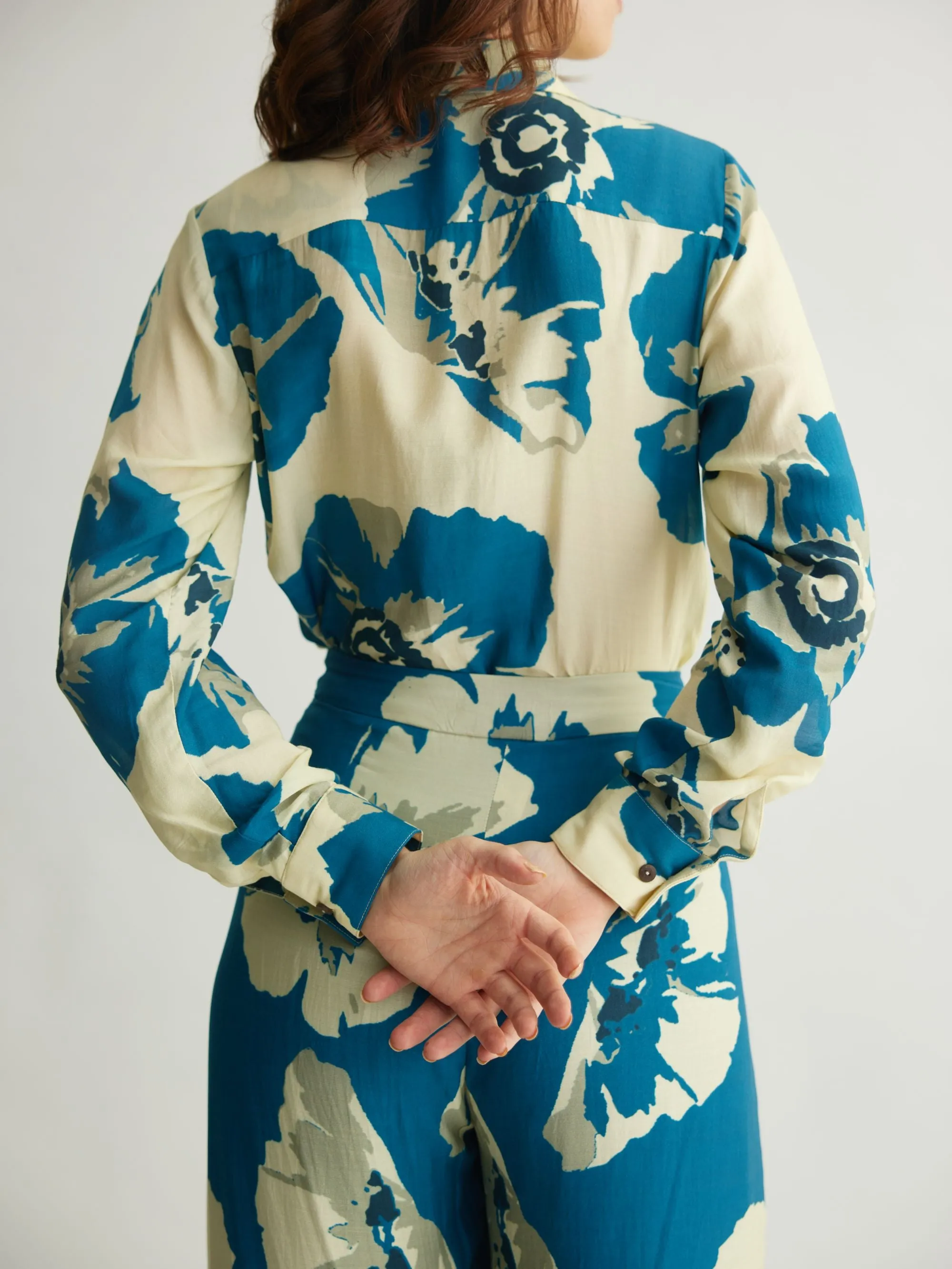 WHITE & BLUE FLORAL SHIRT