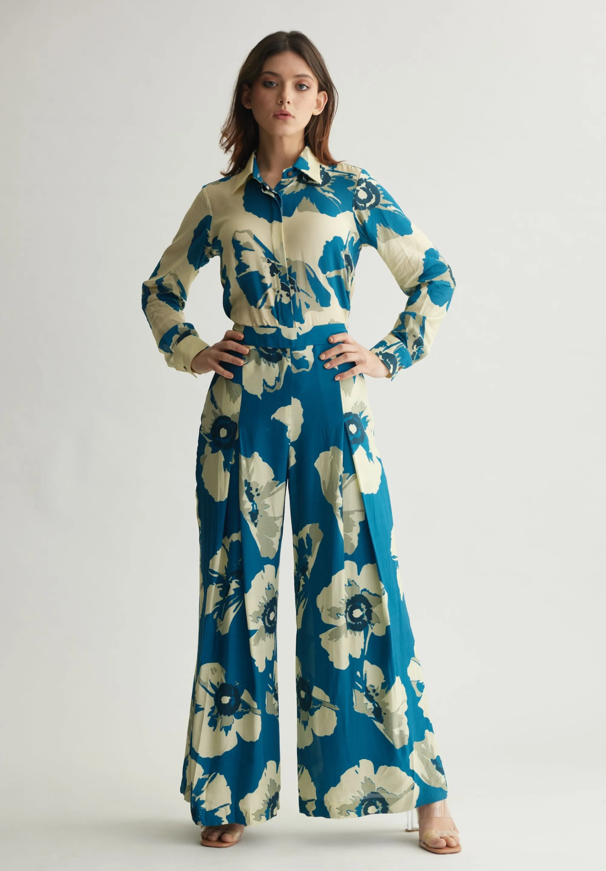 WHITE & BLUE FLORAL SHIRT