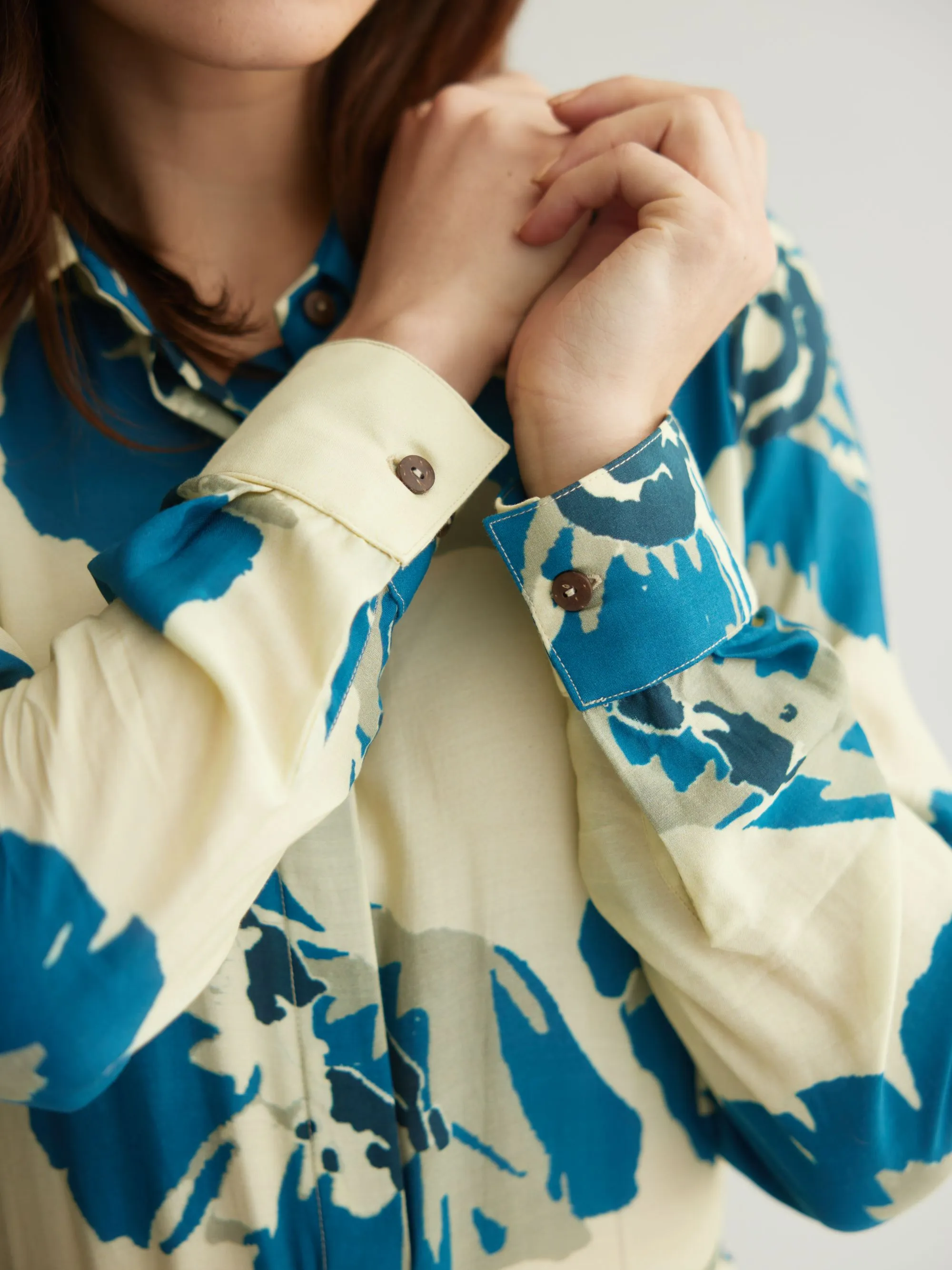 WHITE & BLUE FLORAL SHIRT