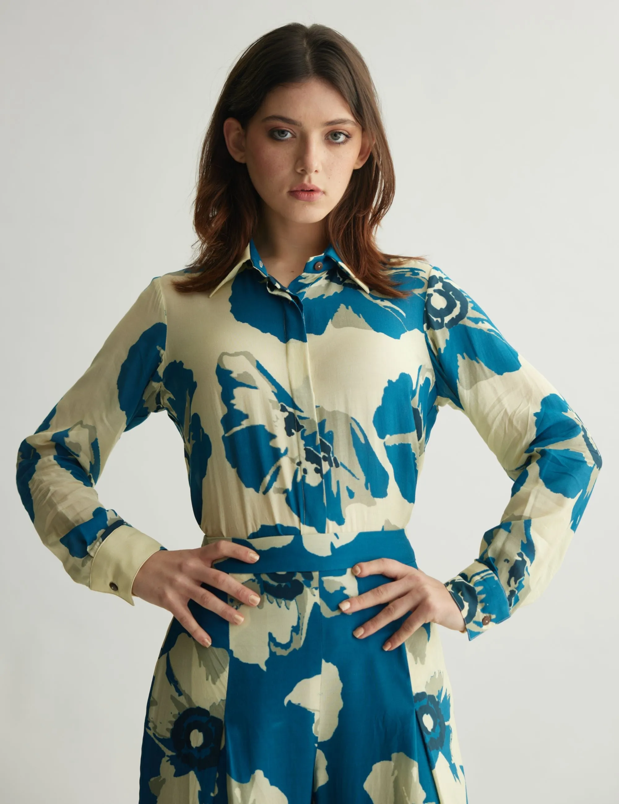 WHITE & BLUE FLORAL SHIRT